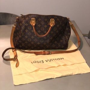 Louis Vuitton Speedy Bandoulière cross body 35